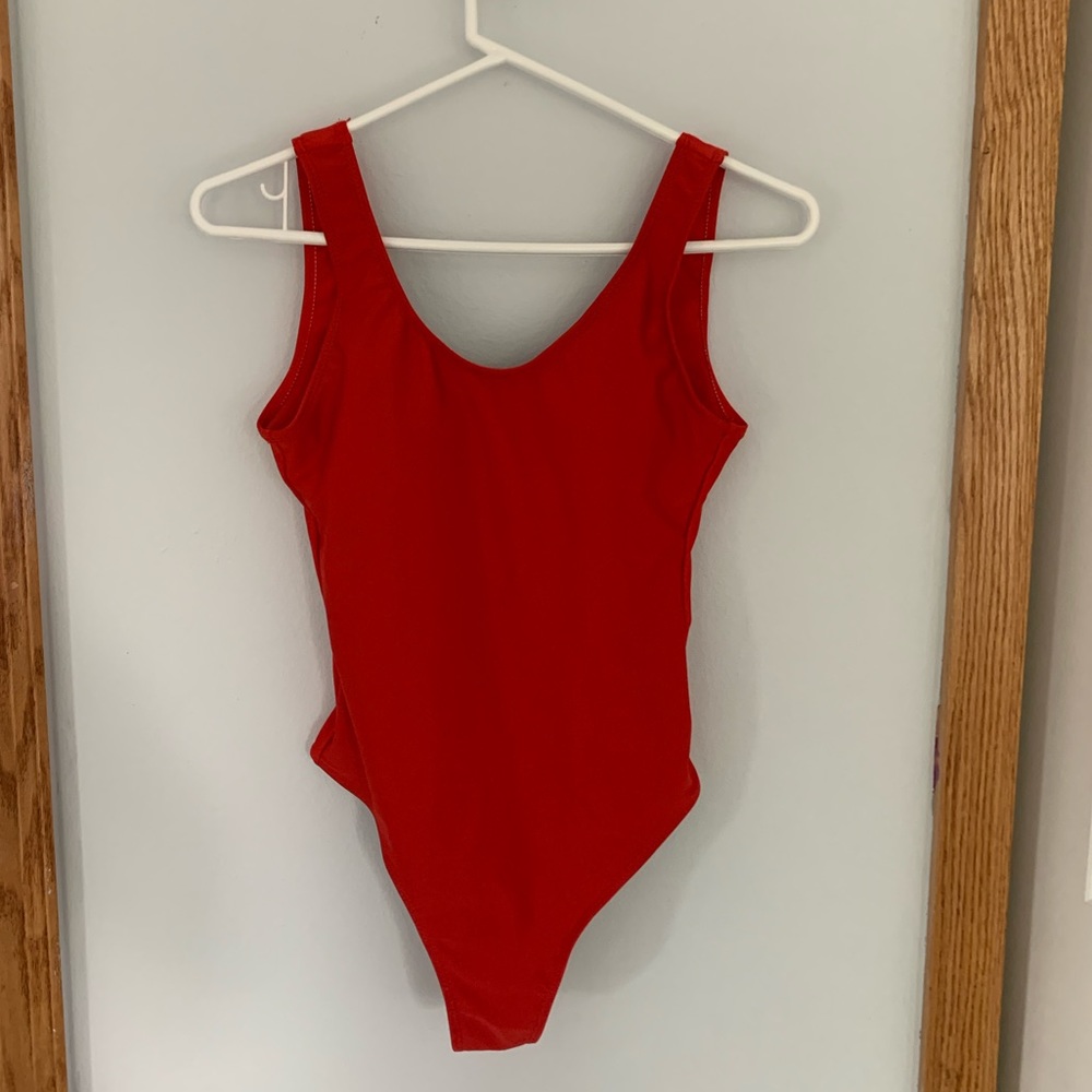 ONE PIECE SWIMSUIT